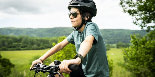 Mountainbiken in der Natur mit der Familie - Bugey