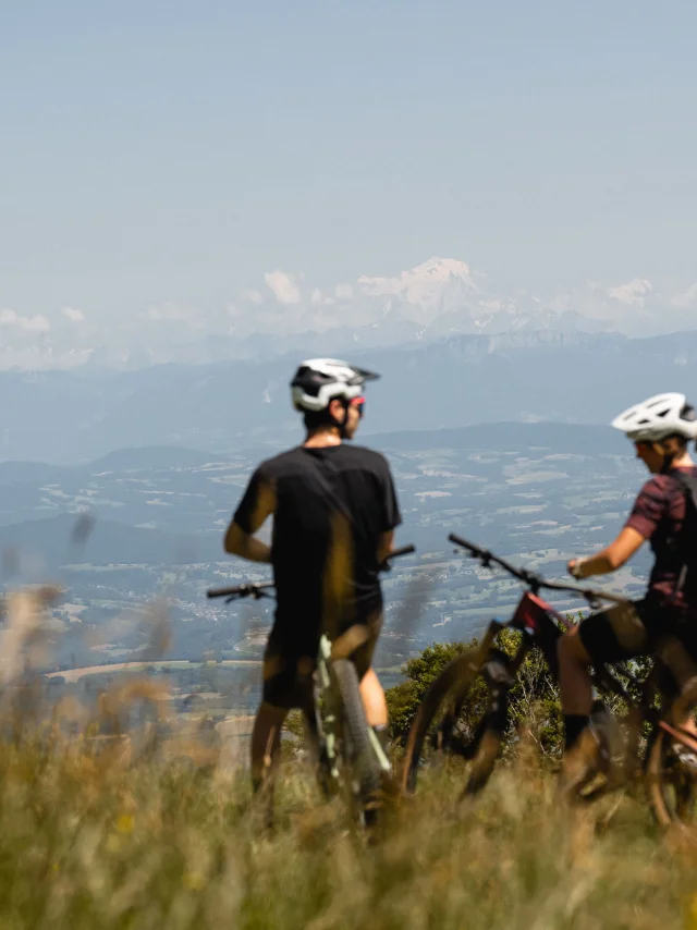 Mountainbiken in der Natur - Panorama