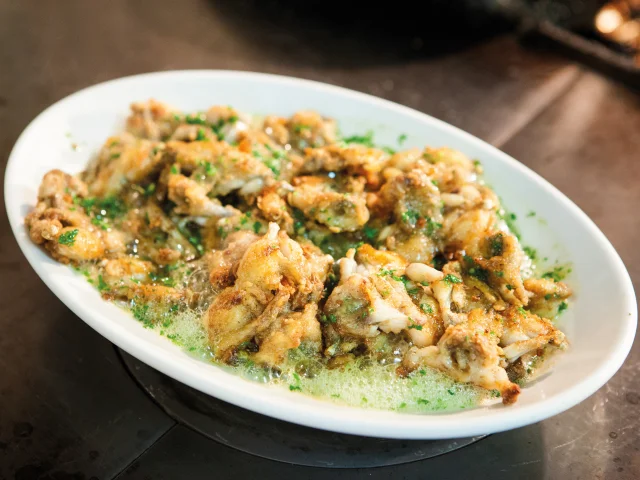 Assiette de grenouilles