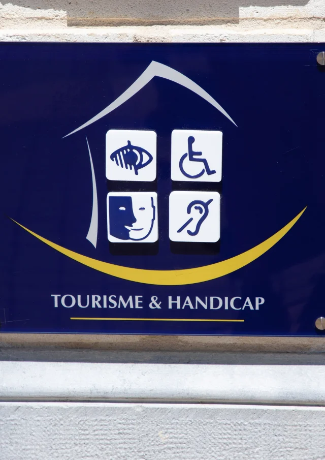 Handitourism