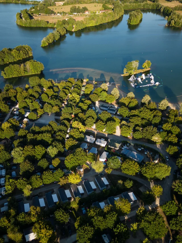 Hébergement camping La Plaine tonique
