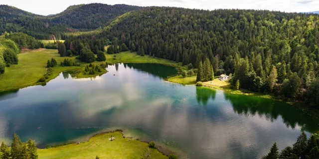 Lake Genin in Charix