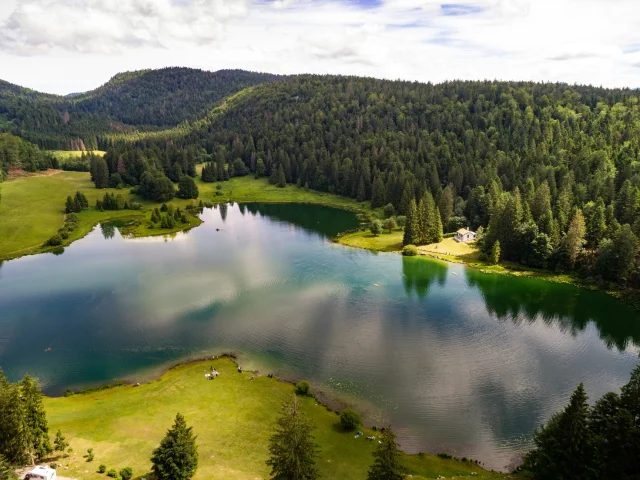 Lake Genin in Charix