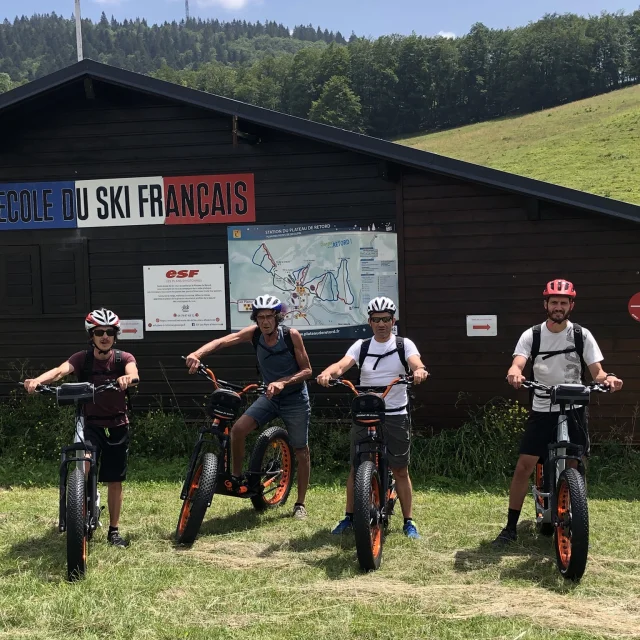 Trottinette électrique sur le Plateau de Retord