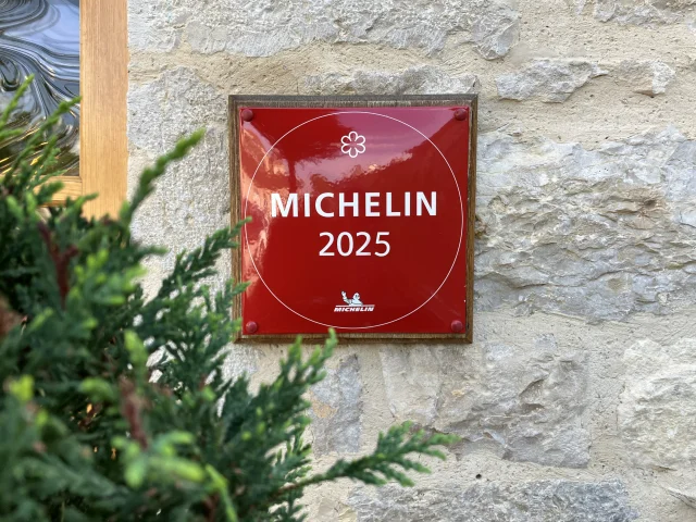 Restaurant Guide Michelin dans l'Ain, l'Auberge d'Ambronay