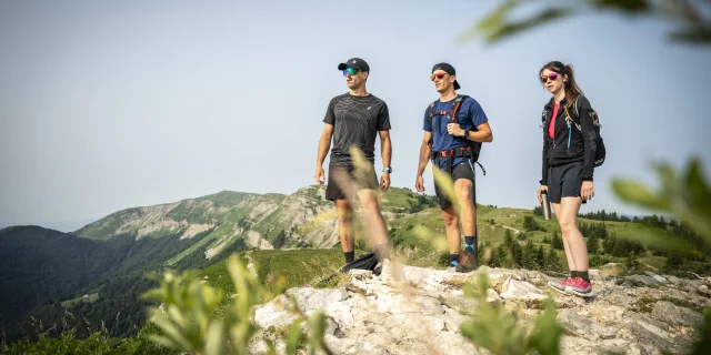 Wanderung auf der Haute-Chaîne du Jura im Departement Ain