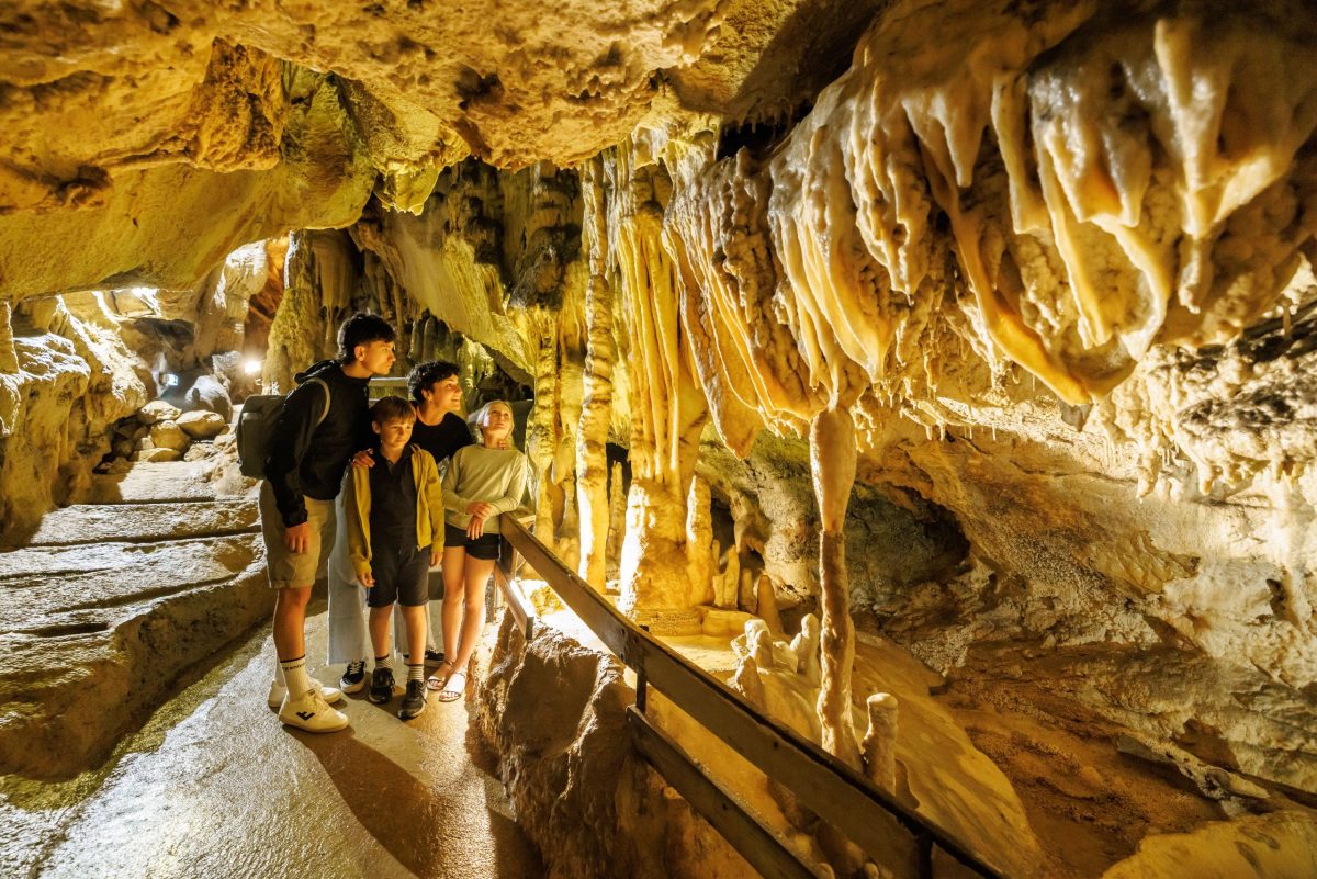 Grottes du Cerdon - Parc de Loisirs préhistoriques au coeur de l'Ain